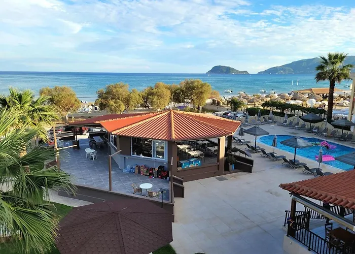 Jannos Beach Hotel